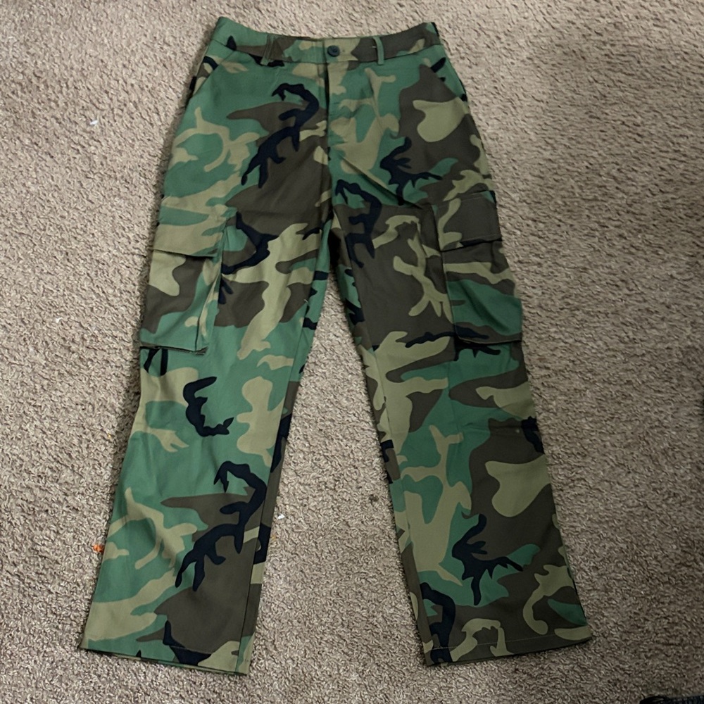Fashion Nova Women's Straight Leg Camouflage Cargo Pants - Green Camo